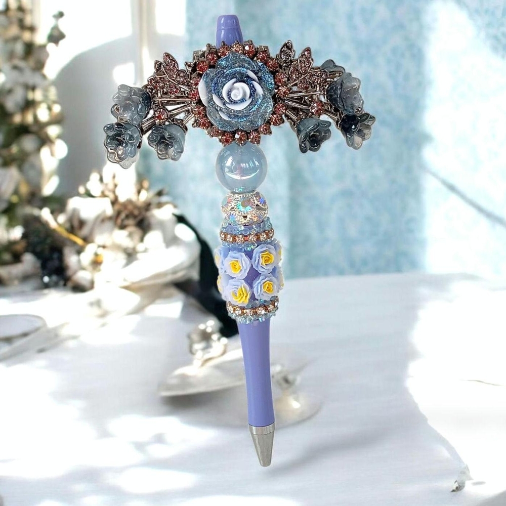 Handmade Intricate Elegant Floral Beaded Pen